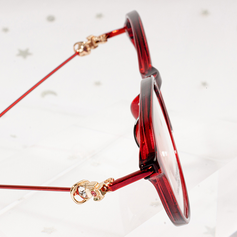 women’s eyewear frames