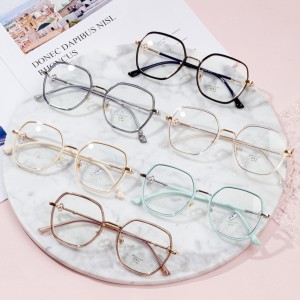 Frámaí Eyewear Optúil Frámaí Eyeglasses Faisean