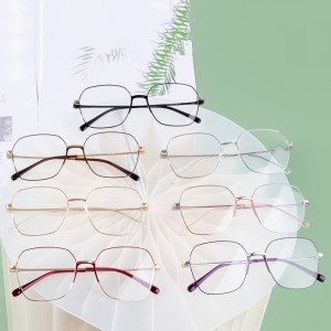 အရည်အသွေးမြင့် Big Square Ladies Optical Glasses များကို စိတ်ကြိုက်ပြုလုပ်ထားပါသည်။