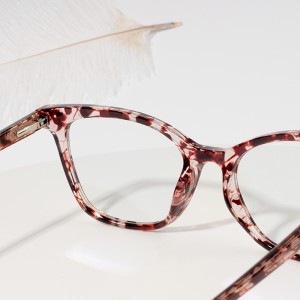 women’s eyeglass frames